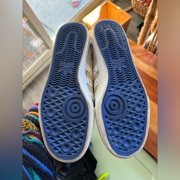 Adidas Hood Pope Sneakers Men’s size 8 Similar to Adidas Sambas Style - Picture 2 of 10